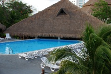 Casa Del Mar Hotel - Pool and Restaurant