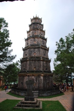 Hue Perfume River - Thien Mu Pagoda (69 Ft)